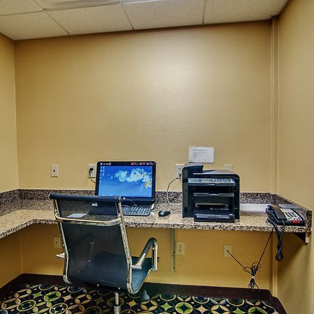 Holiday Inn Express & Suites Wytheville By Ihg Exterior photo