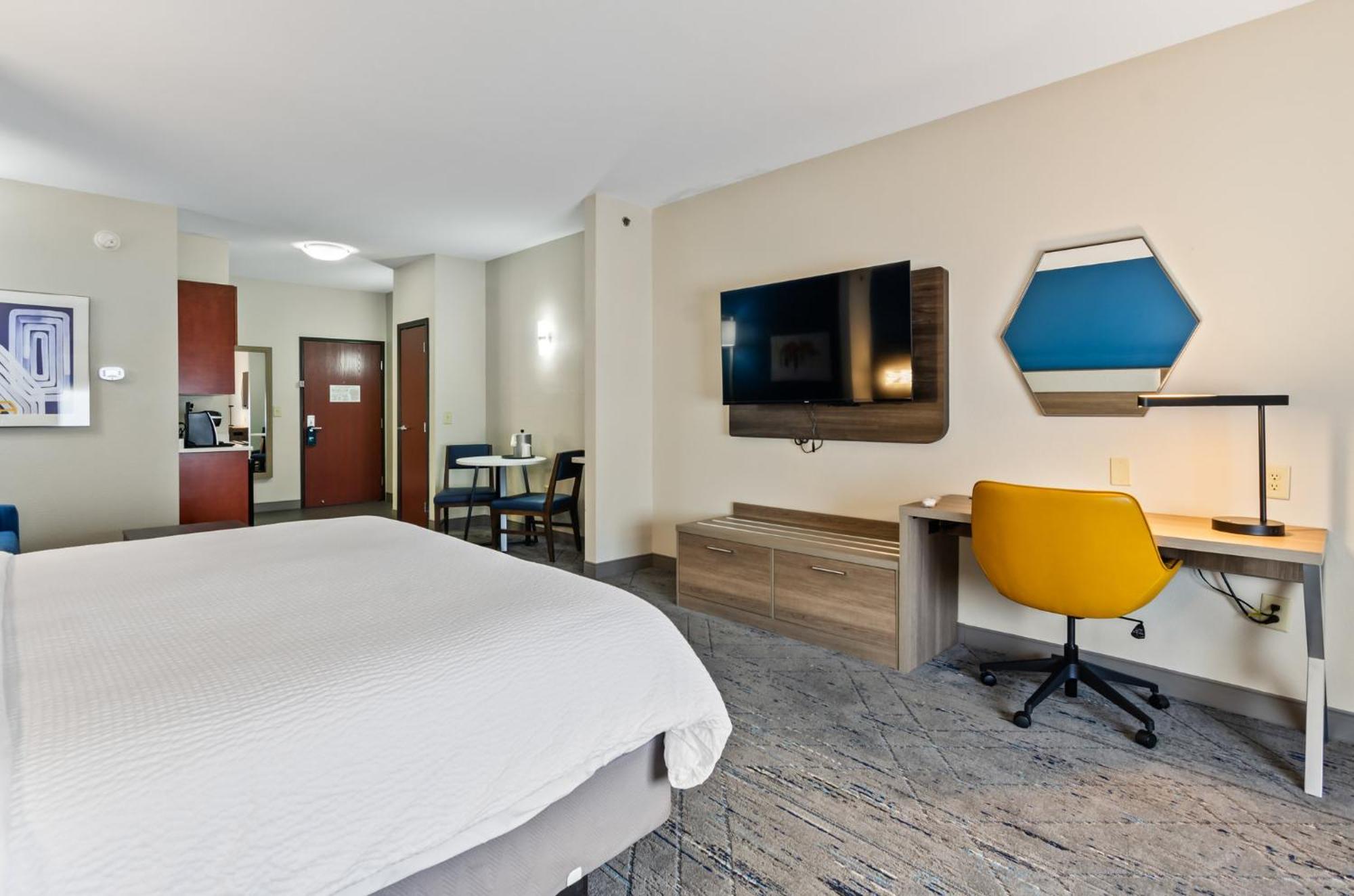 Holiday Inn Express & Suites Wytheville By Ihg Exterior photo